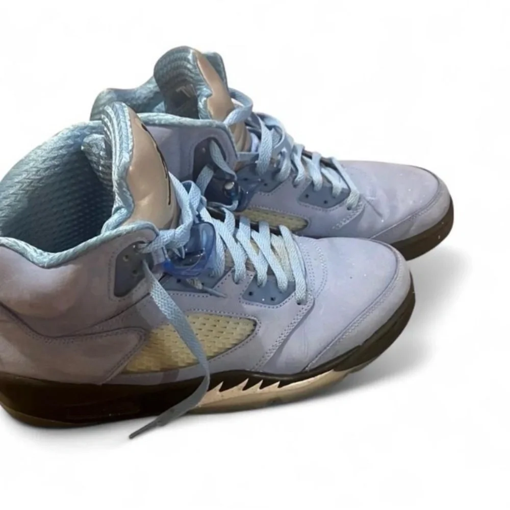 Jordan 5‎ Retro UNC Size 11 Light blue
